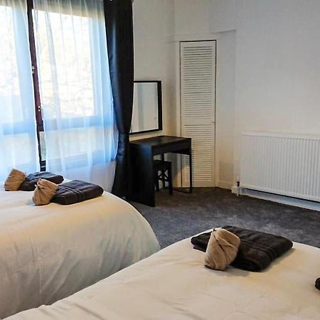 Carnock Road Apartment - Silverburn Shopping Centre Глазго Экстерьер фото
